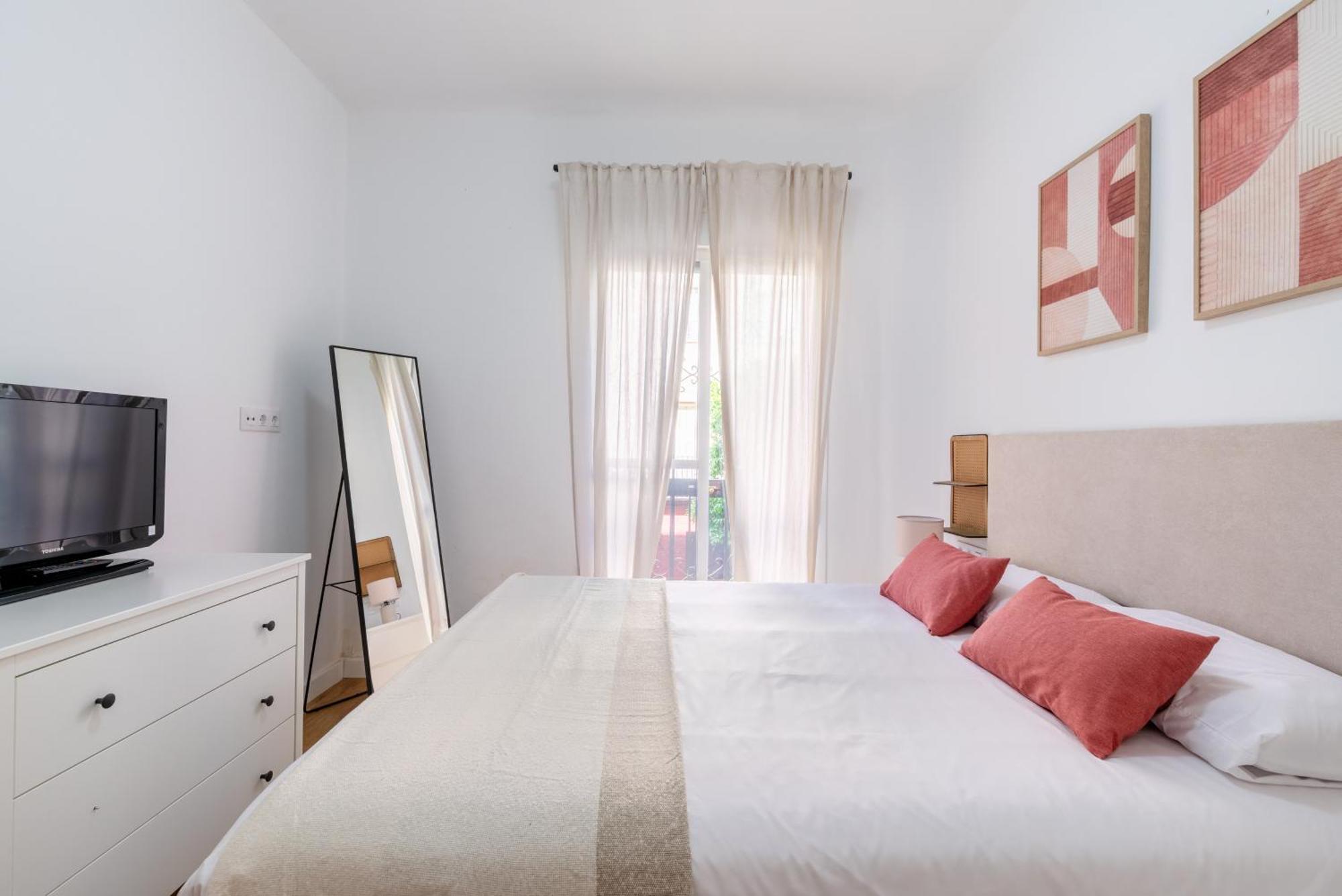 Confortable Apto. 3 Habitaciones Севилья Экстерьер фото