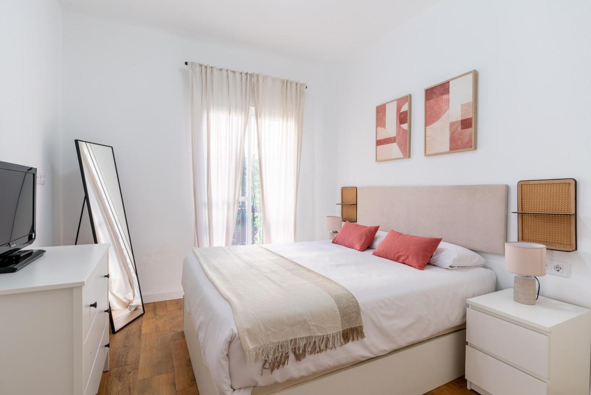 Confortable Apto. 3 Habitaciones Севилья Экстерьер фото