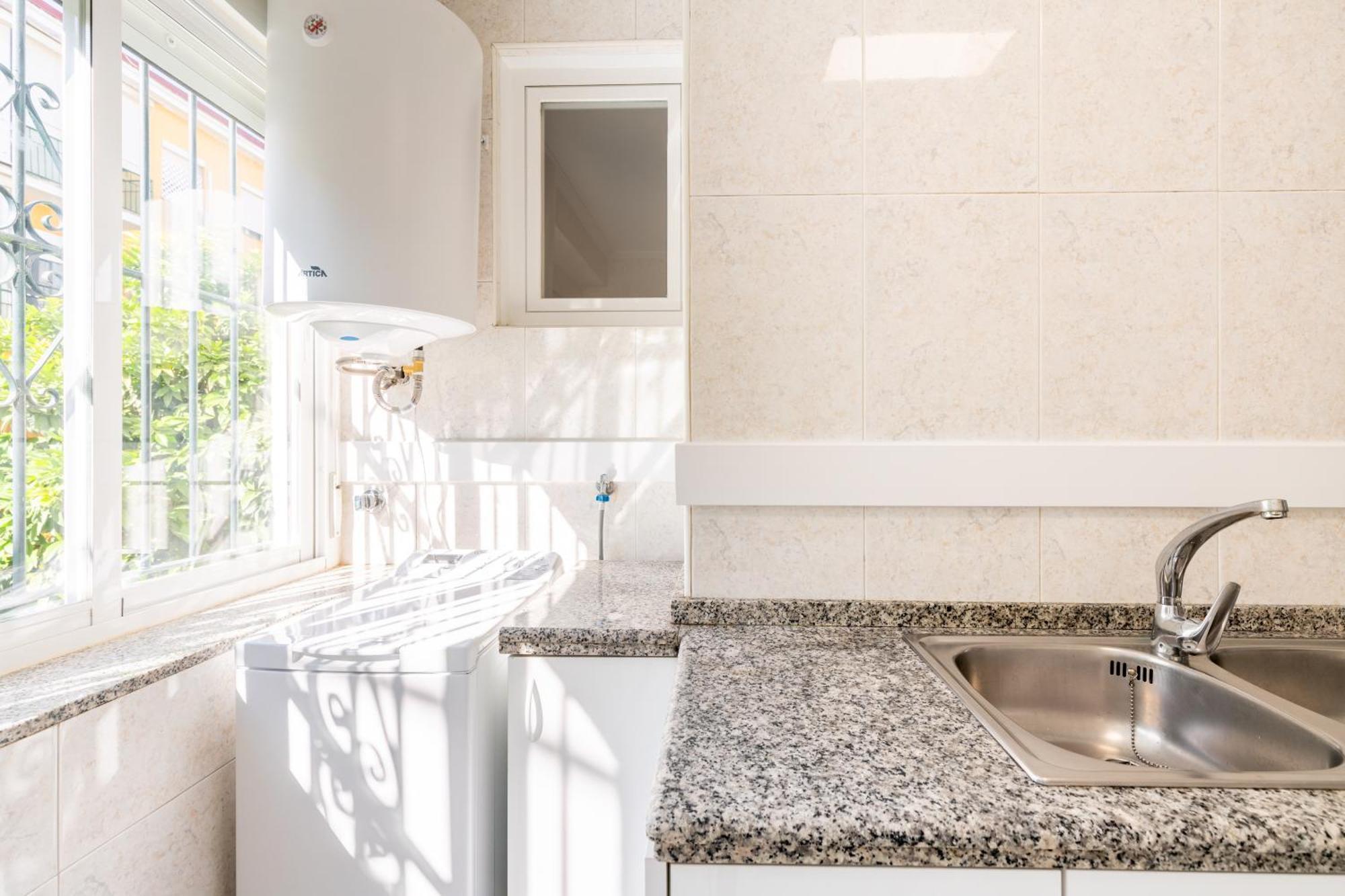 Confortable Apto. 3 Habitaciones Севилья Экстерьер фото